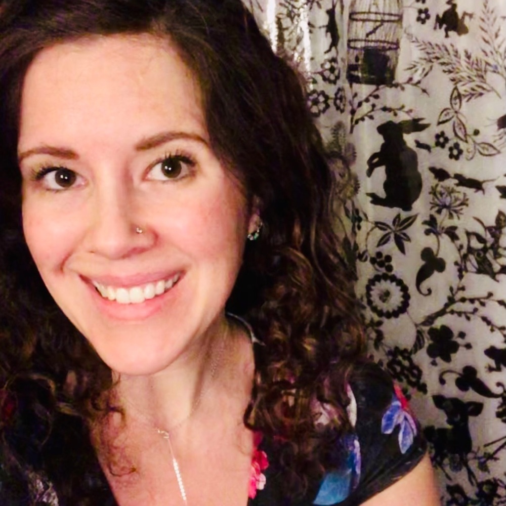 Meet your Posher, Amy